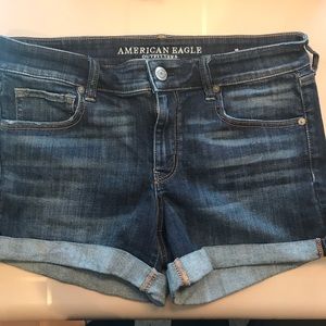 size 14 mid rise American eagle shorts